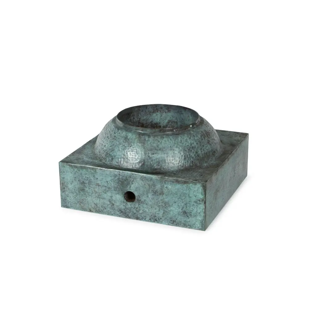 HB16P_88834_HAMMERED_BRASS_PEDESTAL_HOLE_2000x2000.webp
