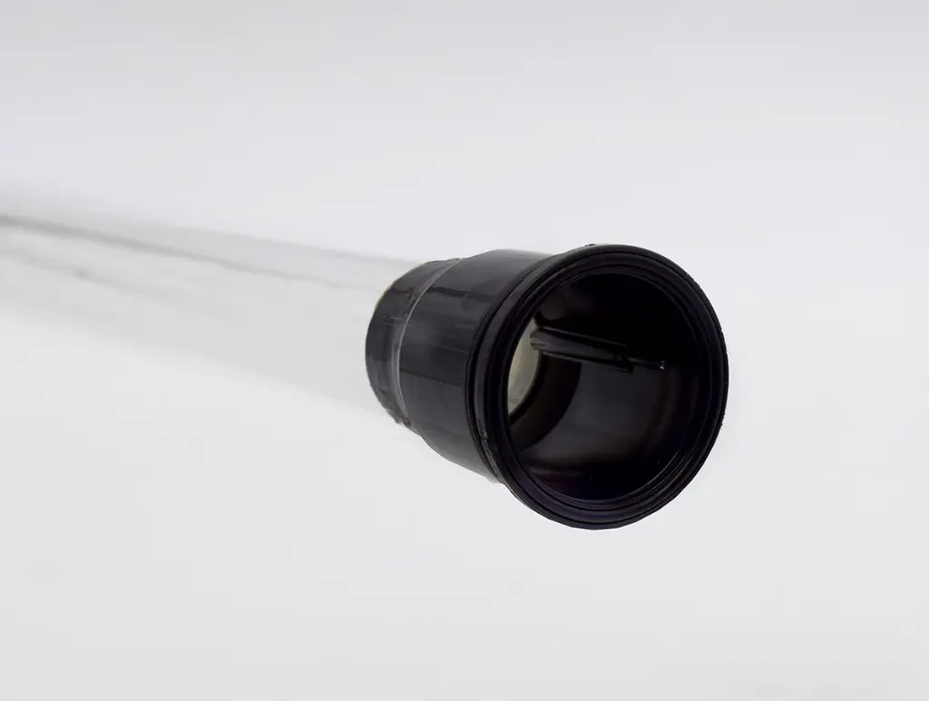 PCUS55_Pro-ClearUltra_UVClarifier_Sleeve_EndCloseUp_RGB300_SM.webp