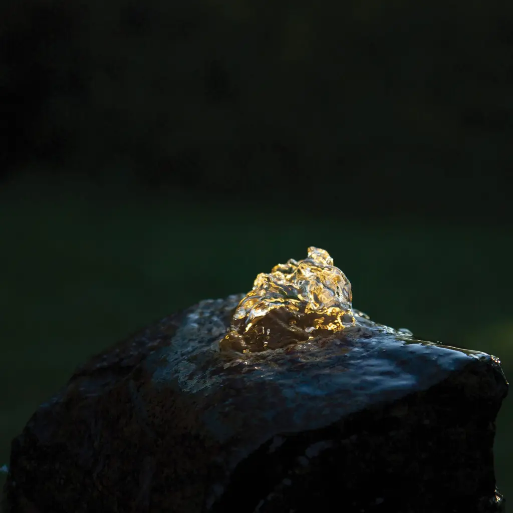 FOUNTAIN_LIGHT_BEAUTY_2000x2000(1).webp