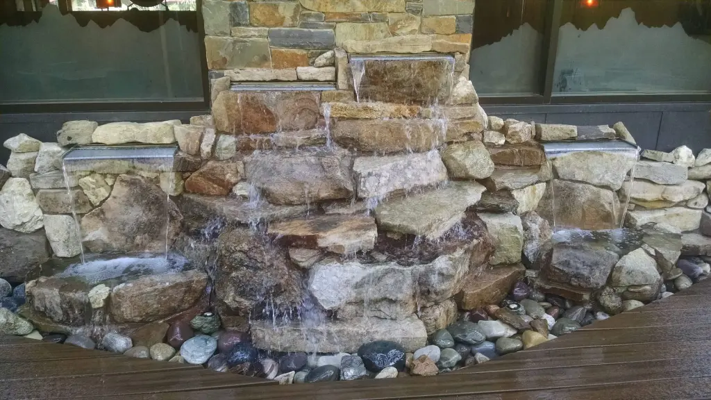 HB11KEX_ViantiFalls_HDFowler_CodyK-scaled-1.webp