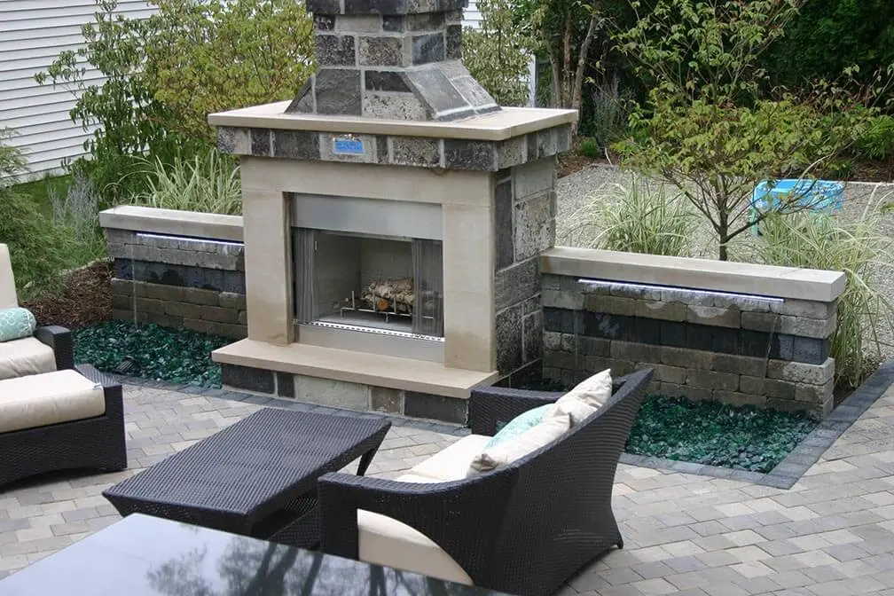 HB23K_ViantiFalls_GreatLakesLandscapeDesignMI.webp