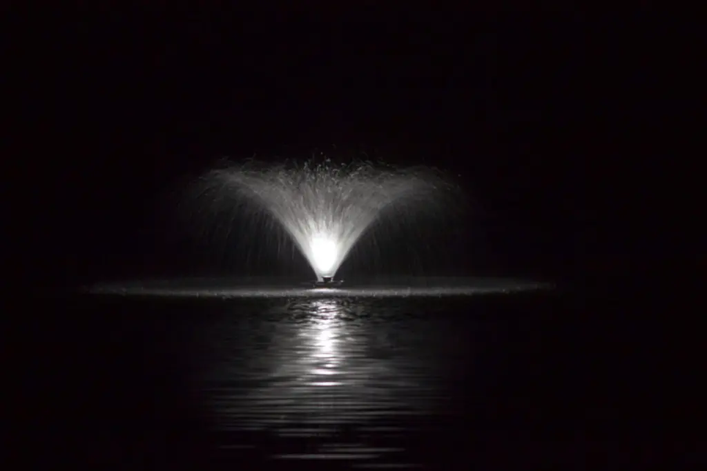 F1000F_WhiteNight_JLapp-scaled-1-1536x1025.webp